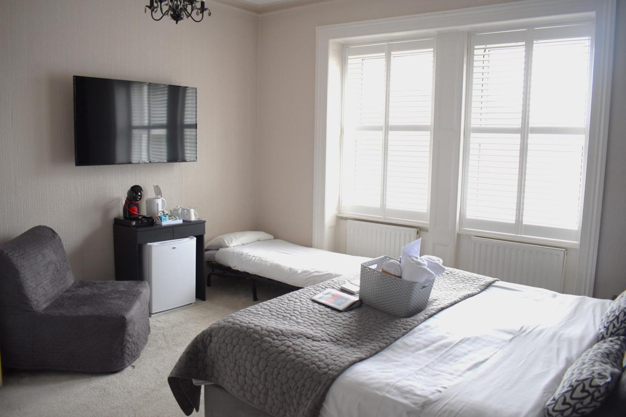 Bed and Breakfast The Ashleigh - Dog Friendly Bournemouth Exterior foto